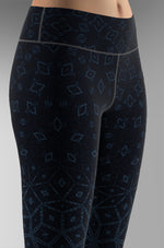 Cargar imagen en el visor de la galería, Adamandia_Deep_Blue
