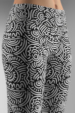 Cargar imagen en el visor de la galería, BW_Curves_Micro_White
