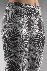Cargar imagen en el visor de la galería, BW_Plants_01_White
