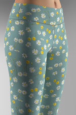 Cargar imagen en el visor de la galería, Daisies_Unsat_Green
