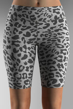 Cargar imagen en el visor de la galería, Leopard_Pattern_Grey
