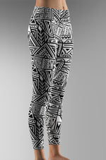 Cargar imagen en el visor de la galería, BW_Tribal_01_White
