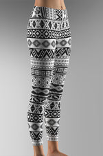 Cargar imagen en el visor de la galería, BW_Tribal_02_White
