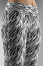 Cargar imagen en el visor de la galería, BW_Zebra_Micro_White
