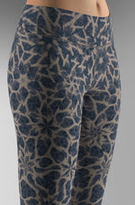 Cargar imagen en el visor de la galería, Berenice_Unsat_Blue
