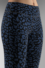 Cargar imagen en el visor de la galería, Leopard_Blue
