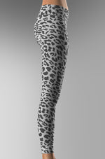 Cargar imagen en el visor de la galería, Leopard_Pattern_Grey
