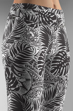 Cargar imagen en el visor de la galería, BW_Plants_01_White
