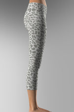 Cargar imagen en el visor de la galería, Leopard_Pattern_Unsat_G
