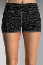 Cargar imagen en el visor de la galería, Leopard_Black
