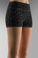 Cargar imagen en el visor de la galería, Leopard_Black
