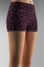 Cargar imagen en el visor de la galería, Leopard_Wine
